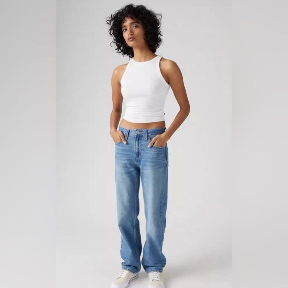 NWT - Levi’s - LOW PRO LIGHTWEIGHT WOMEN'S
JEANS - Size 32 - Picture 5 of 14